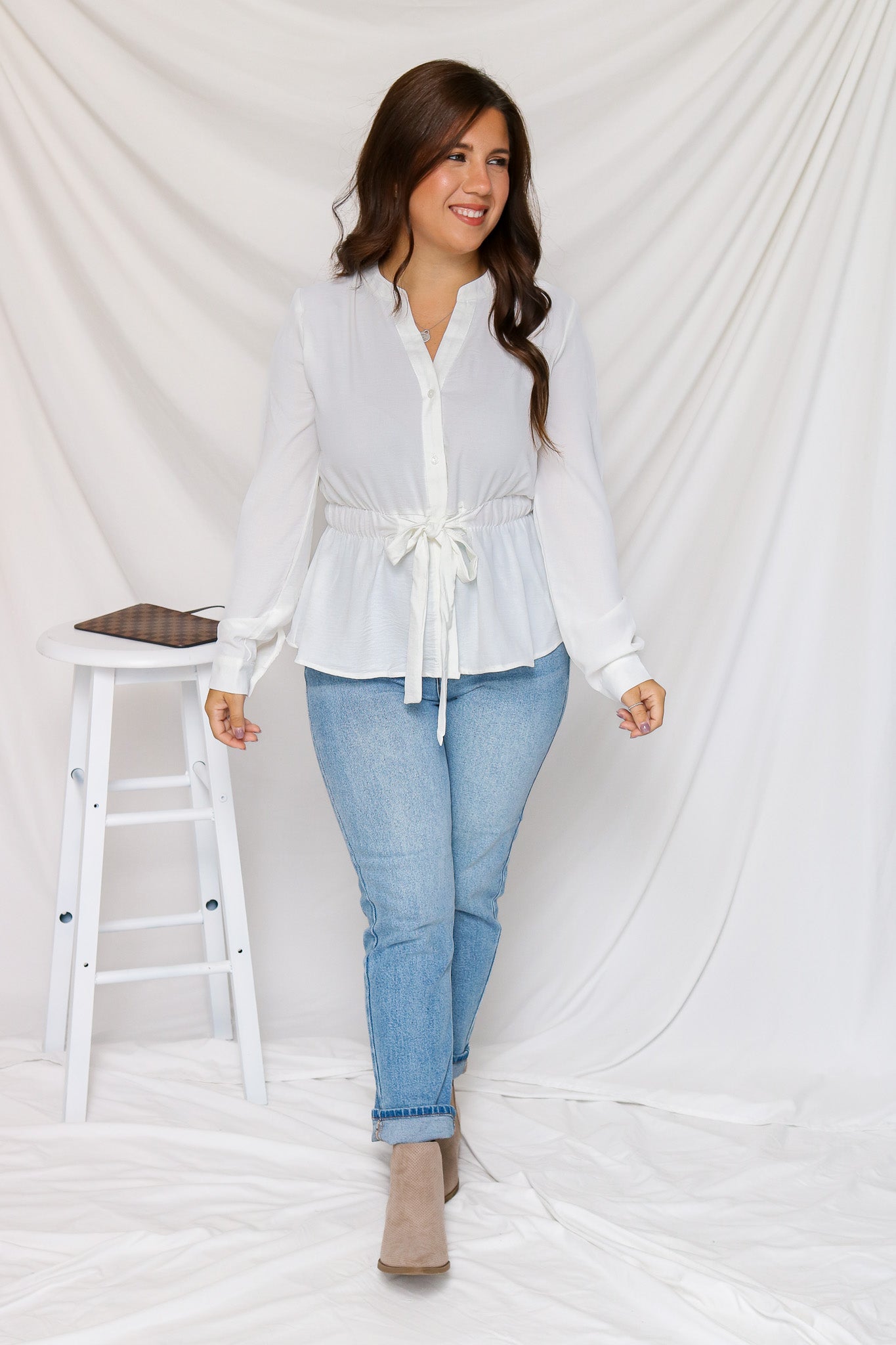 Everyday Chic Tie Front Top (off white)