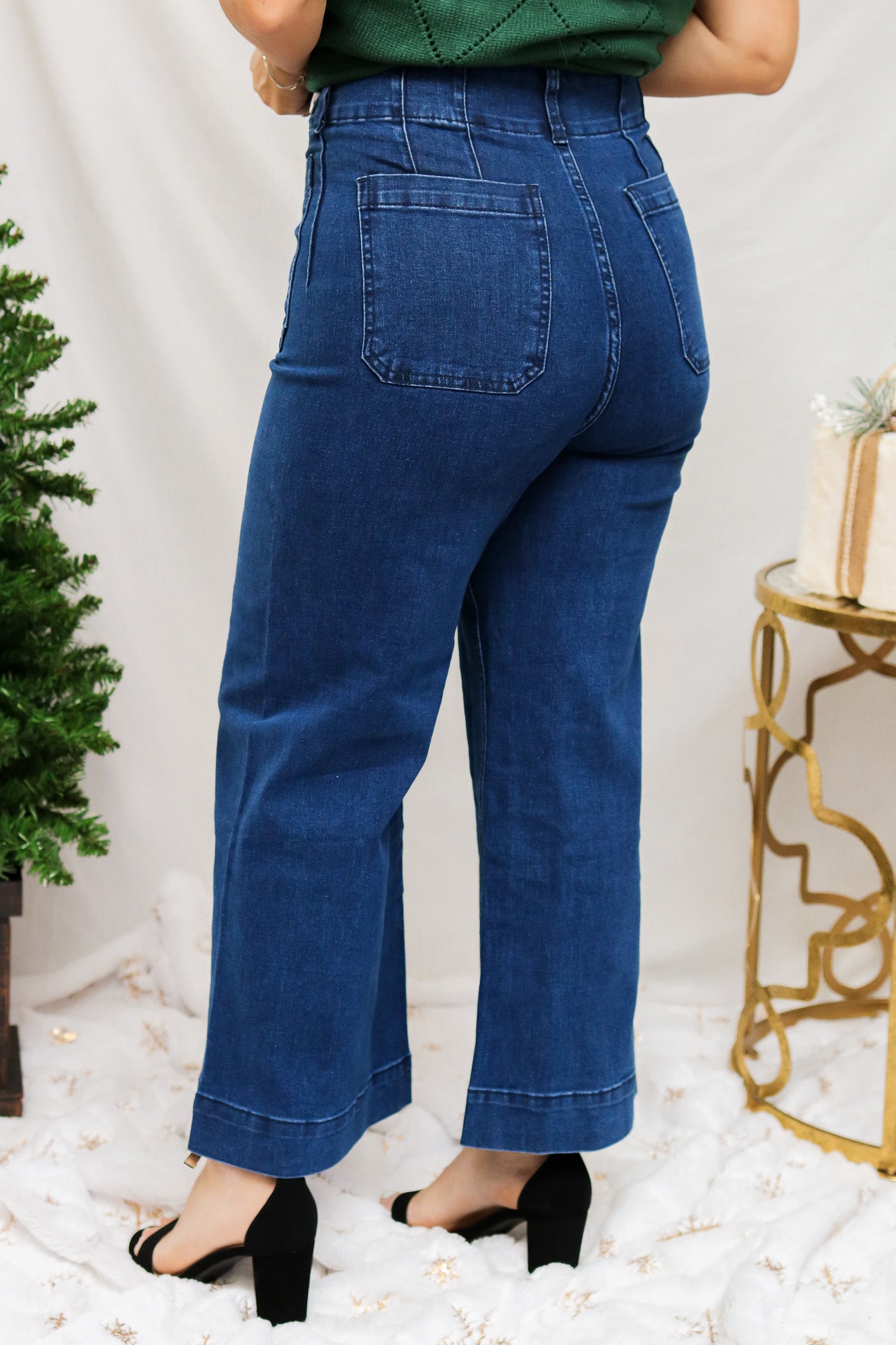 On My Way Wide Leg Jeans (dark denim)