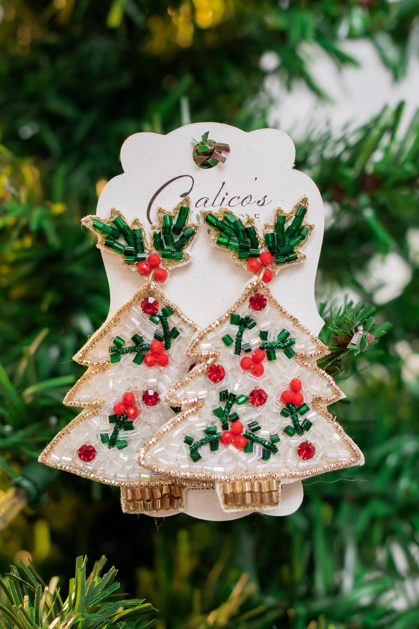 Holly Christmas Tree Beaded Earrings (white)