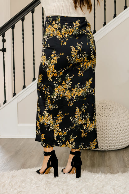 Dinner Party Floral Midi Skirt (black)