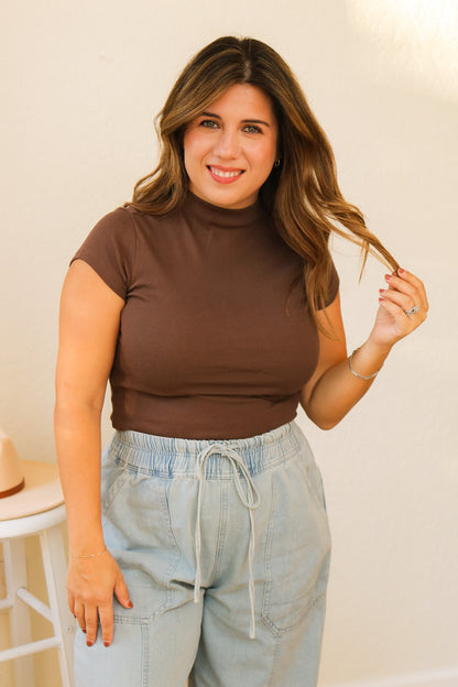 Mock Neck Basic Top (brown)