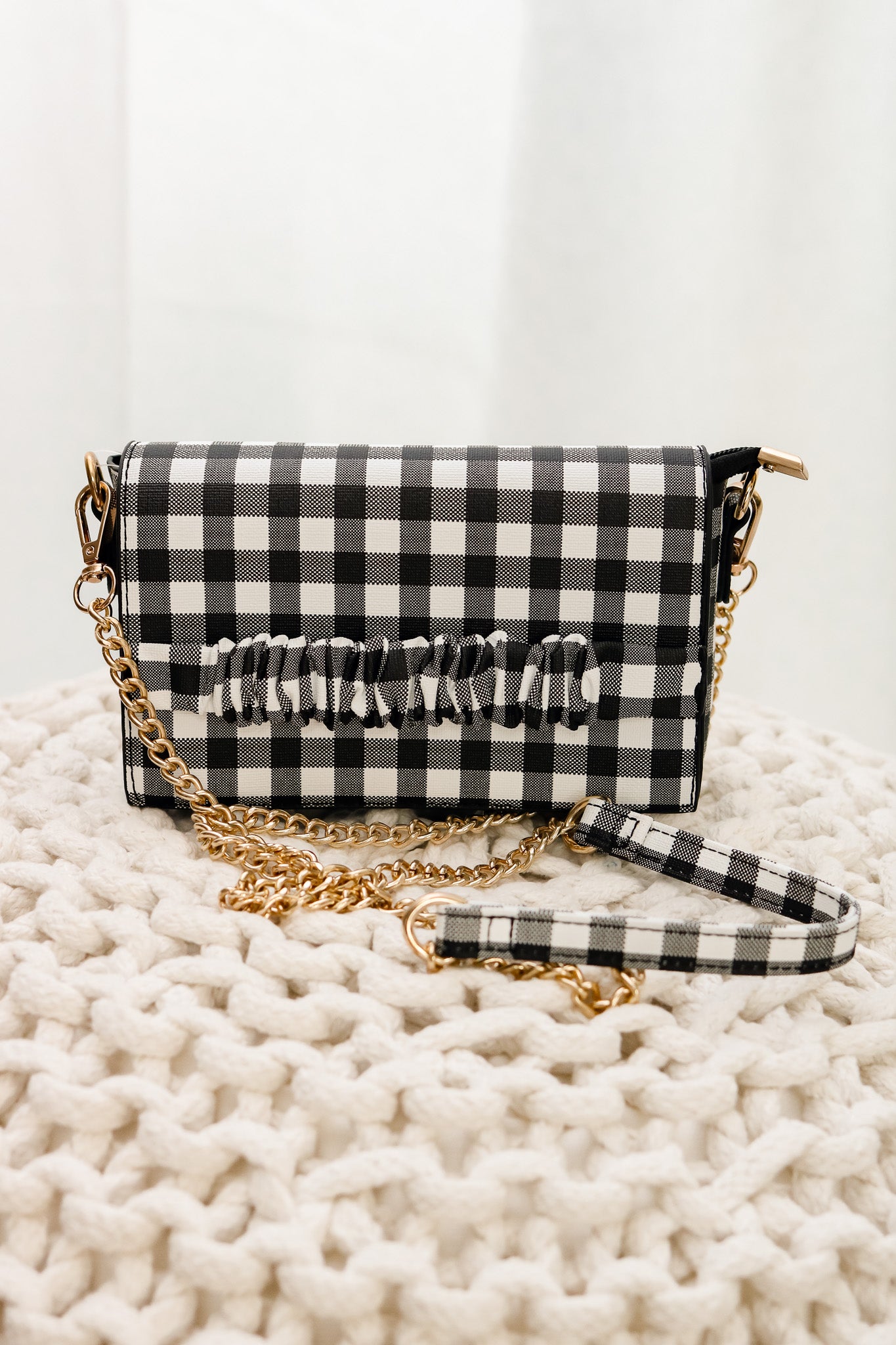 Checkered Crossbody (black/white)