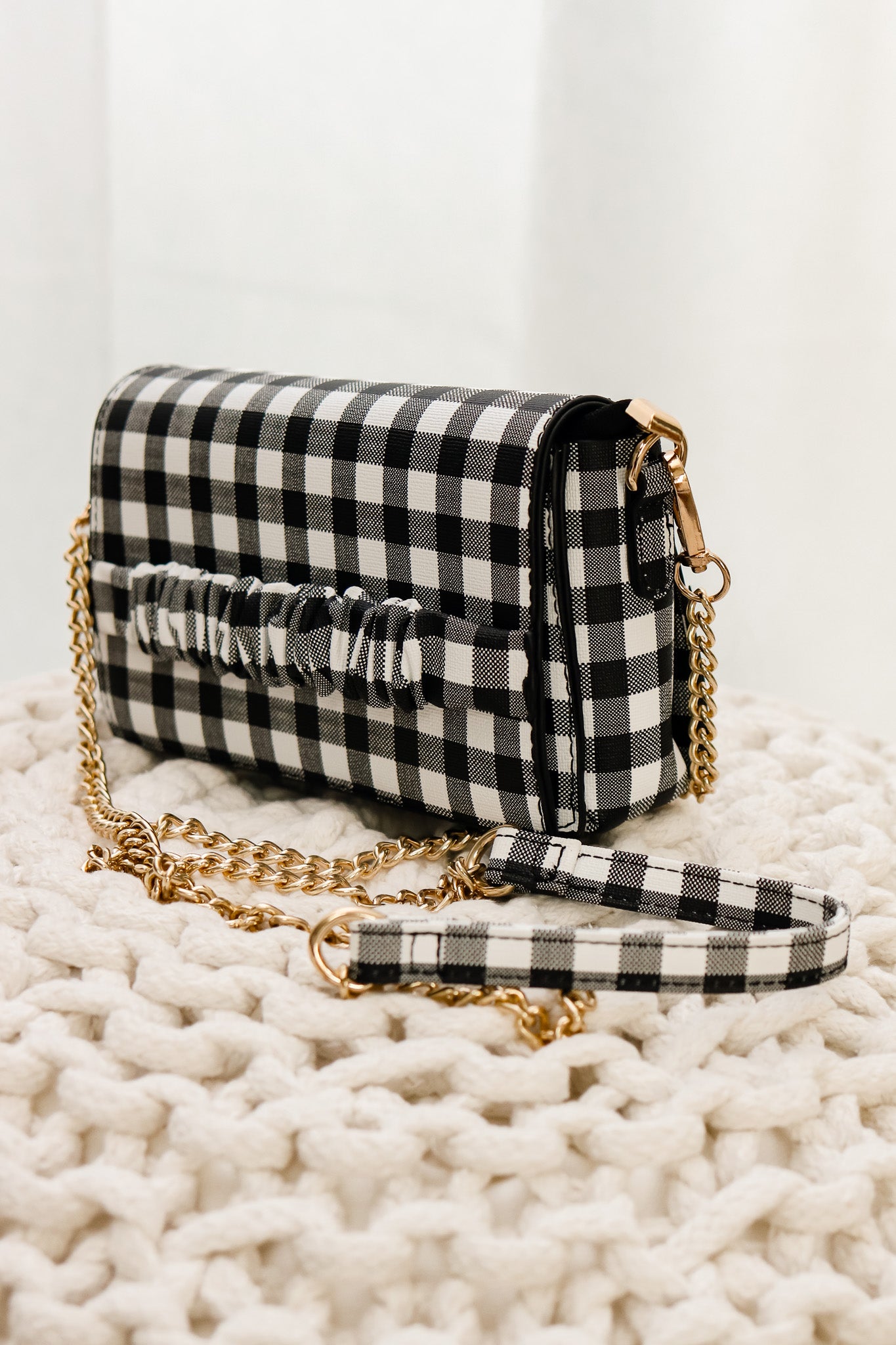 Checkered Crossbody (black/white)